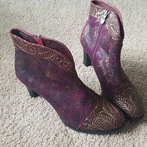 Modcloth L'artiste Plum Boot Heels